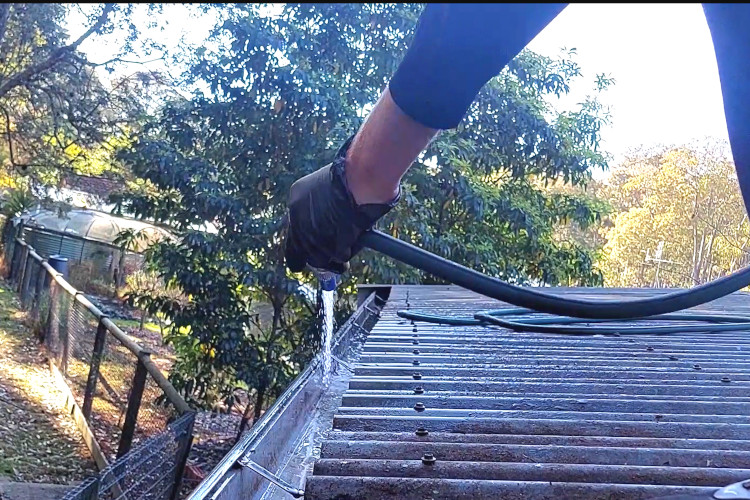 

batemansbay`s gutter cleaning company employs a common garden hose, leveraging its simplicity to deliver astonishing outcomes during the cleaning procedure.